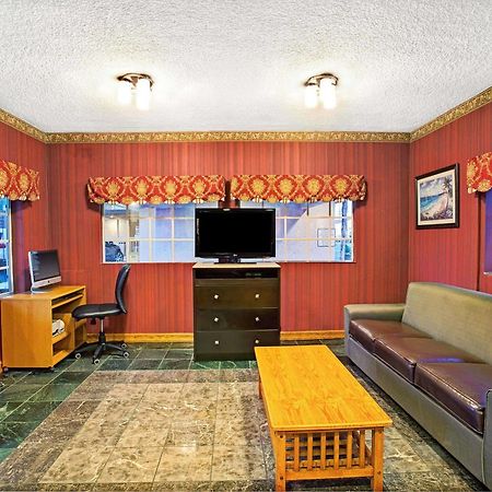 Ramada By Wyndham Marina Del Rey Otel Dış mekan fotoğraf