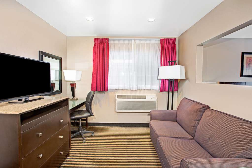 Ramada By Wyndham Marina Del Rey Otel Oda fotoğraf